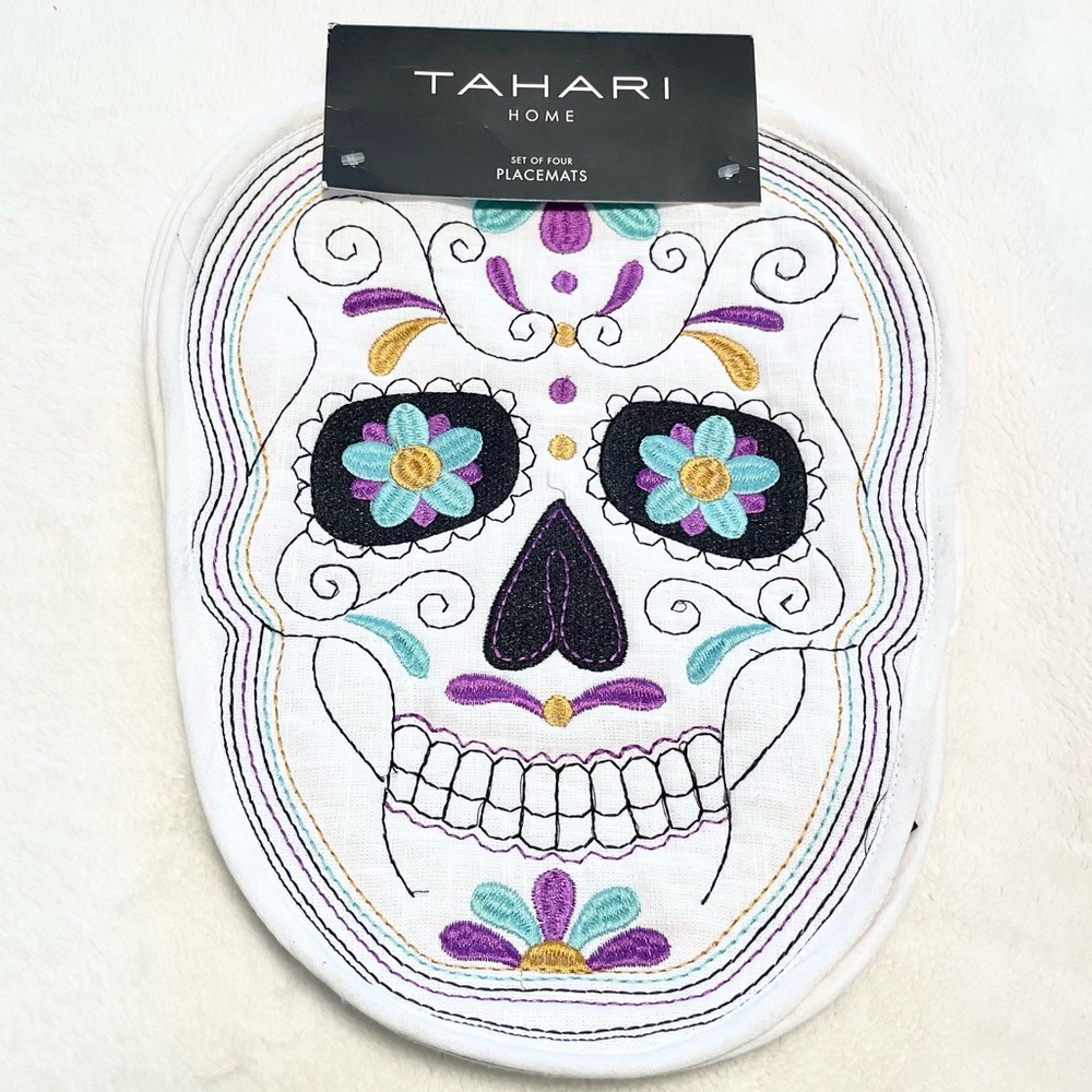 NWT Set of 4 Day of The Dead Skull/ Skeleton Placemats